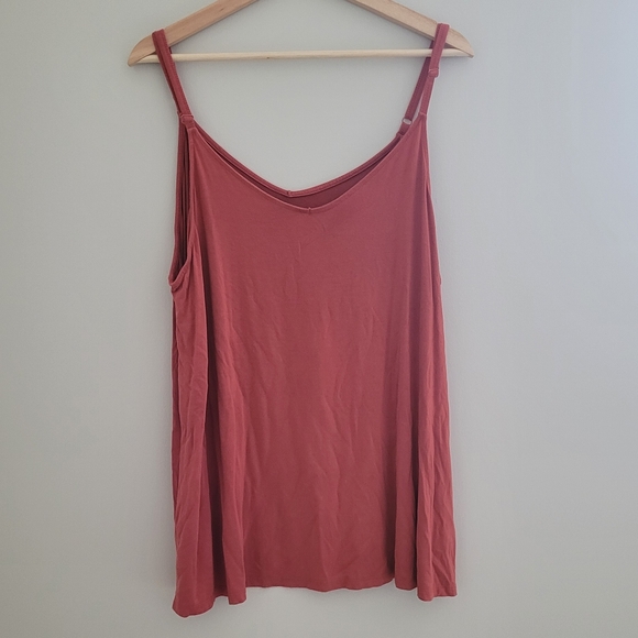 Torrid Tank Top - Picture 2 of 2